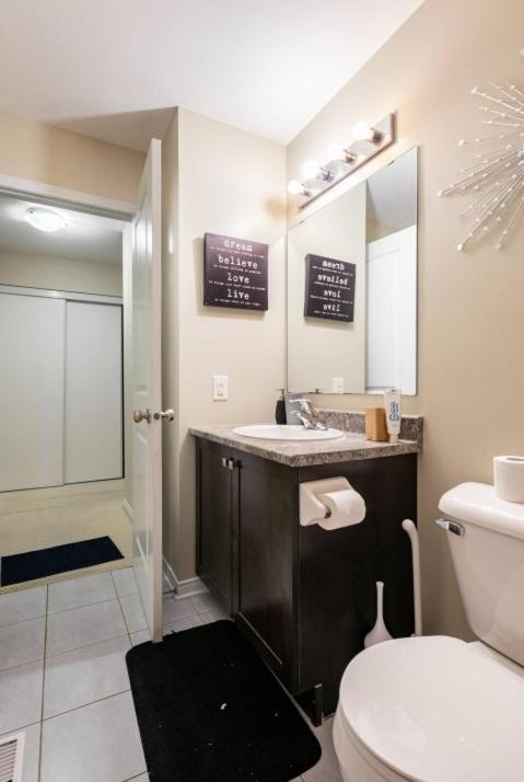 Mannys Place Ottawa Luaran gambar