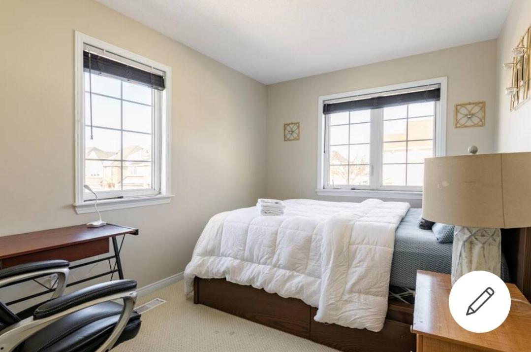 Mannys Place Ottawa Luaran gambar